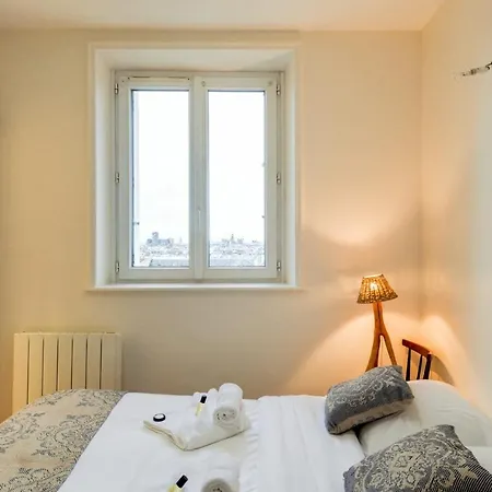 Appartamento Guestready - Book-lovers Abode In The 4th Arrondissement Parigi