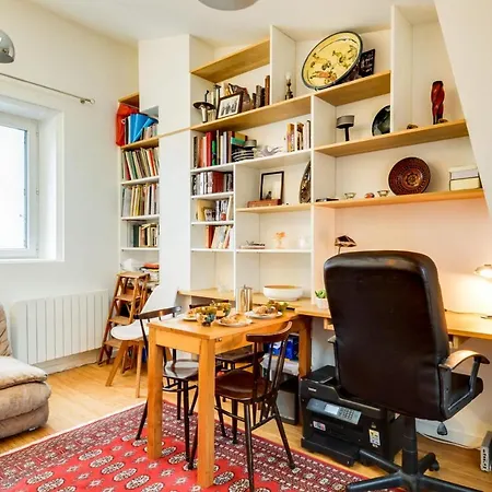 Appartamento Guestready - Book-lovers Abode In The 4th Arrondissement Parigi